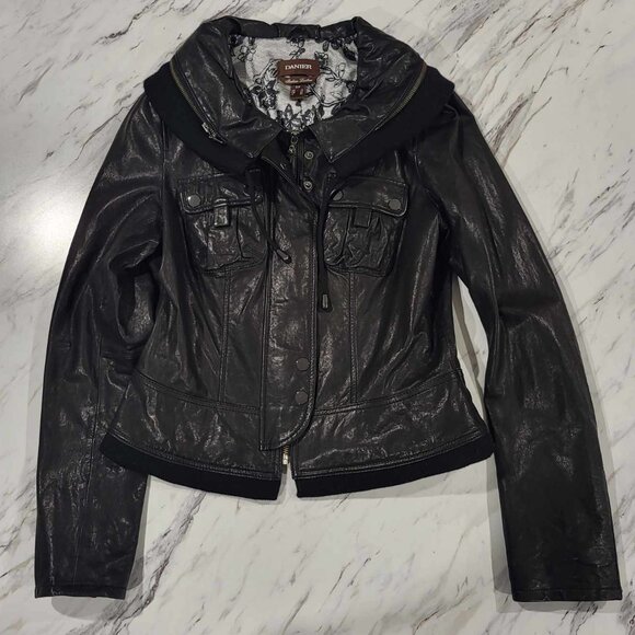Ladies Leather Jacket - Picture 1 of 14